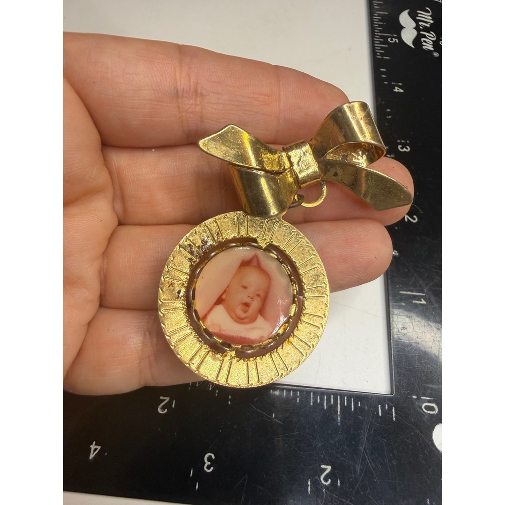 Vintage Gold Tone Bow Photo Locket Brooch Rotating Double Sided Portrait Pin